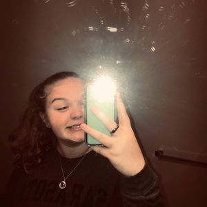 Meet your Posher, Abby